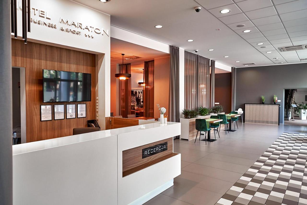 Hotel Maraton Szamotuły Екстериор снимка